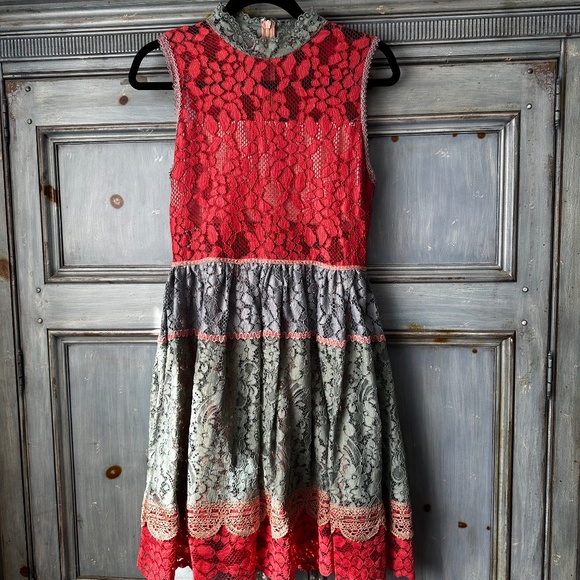 Alexis Vedette Lace Multi Color Dress Size M - Picture 5 of 11
